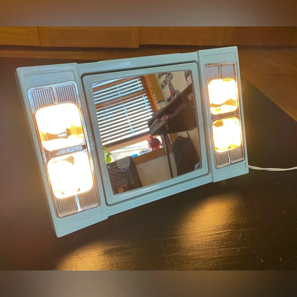60s Vintage • Model’s Choice vanity mirror with case #Mod